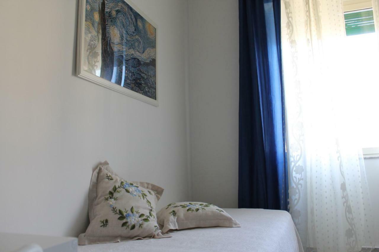 Mary'S Home Salernes Chambre photo